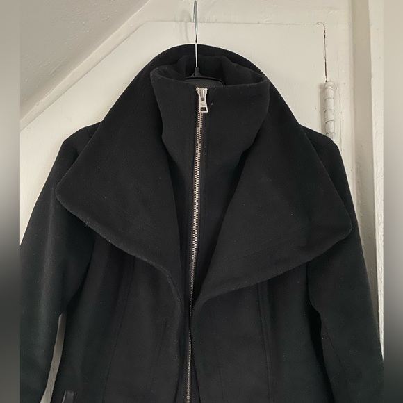 Soia & Kyo Black Coat with Zip Front & Double Collar Women’s Medium - Picture 3 of 8